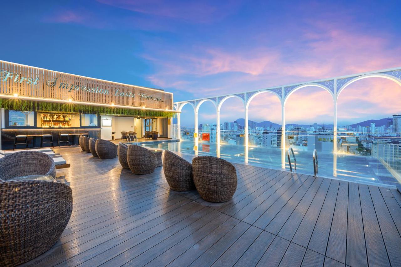 Golden Lotus Luxury Hotel Danang - Complimentary Daily Afternoon Tea ภายนอก รูปภาพ